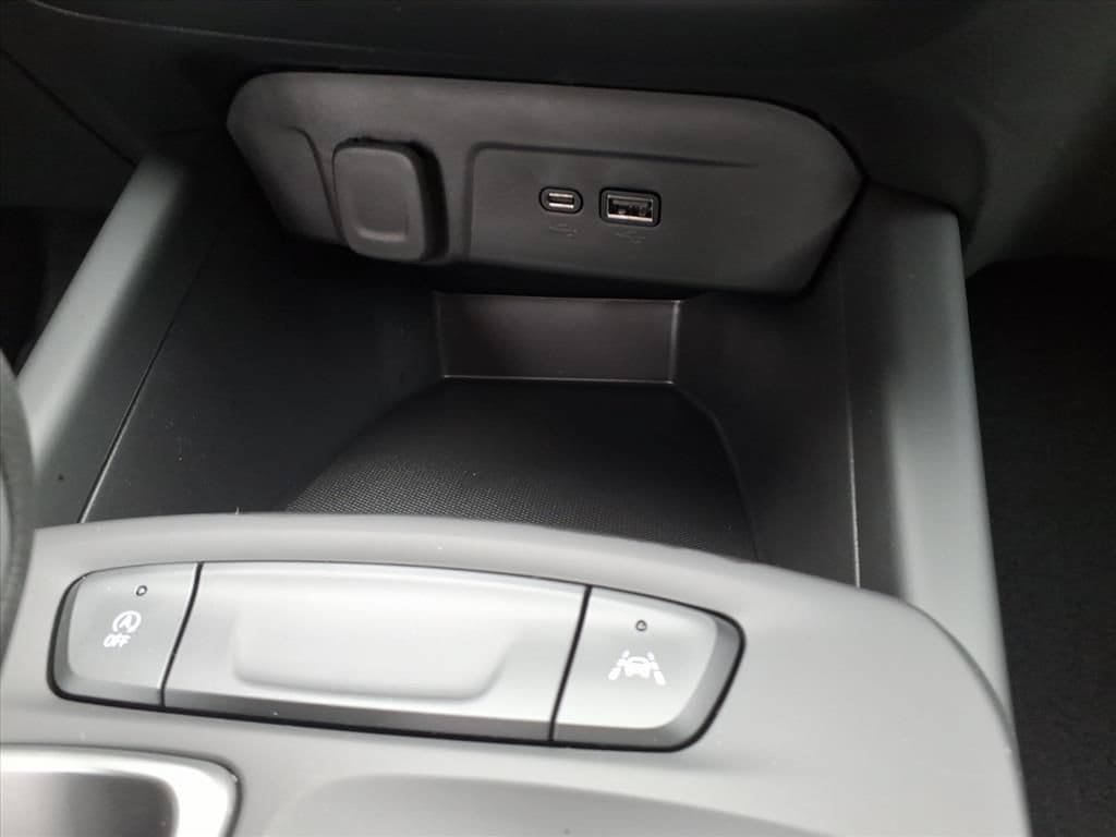 New 2026 Chevrolet Trax LS w/ LS Convenience Package FWD image 20