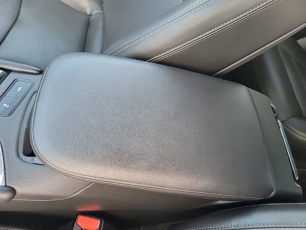 Used 2025 Cadillac XT6 Premium Luxury FWD image 29