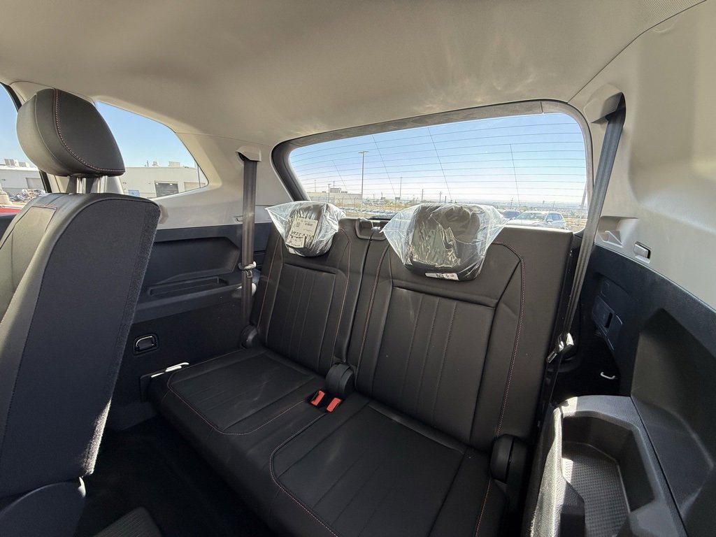 Certified 2024 Volkswagen Tiguan Wolfsburg Edition image 8