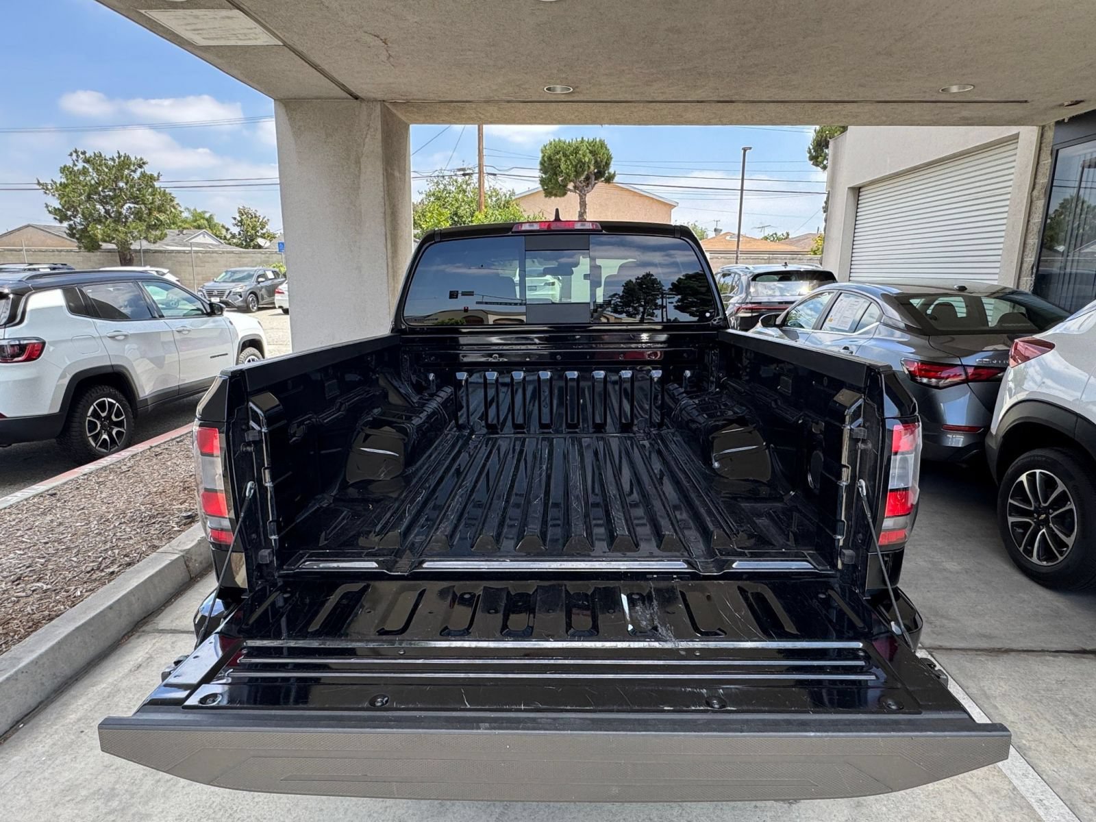 Used 2026 Nissan Frontier PRO-4X AWD/4WD image 31