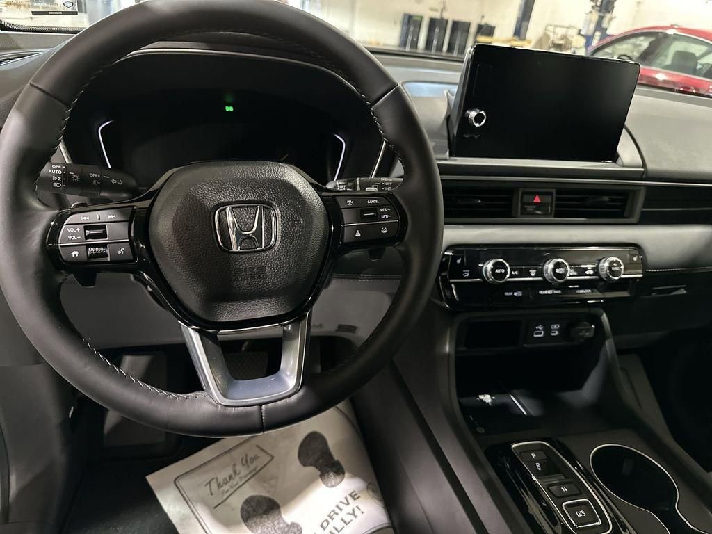 New 2025 Honda Pilot EX-L image 10