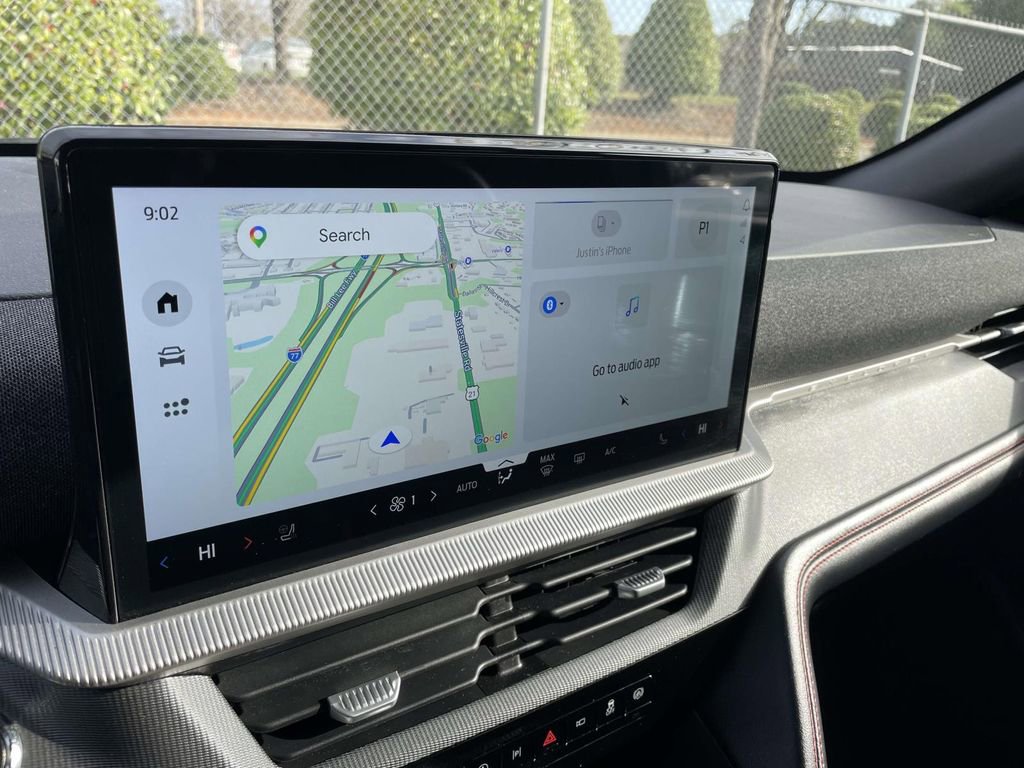 Used 2025 Ford Explorer ST-Line w/ ST-Line Street Pack image 39