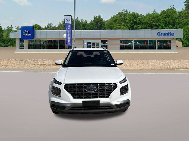 New 2026 Hyundai Venue SEL FWD image 3
