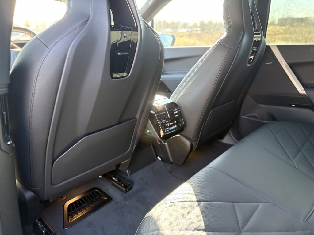 Used 2025 BMW iX xDrive50 w/ Sport Package image 20