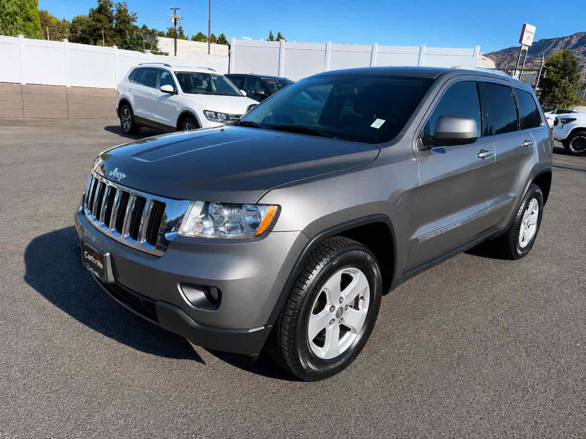 Used 2012 Jeep Grand Cherokee Laredo RWD image 3