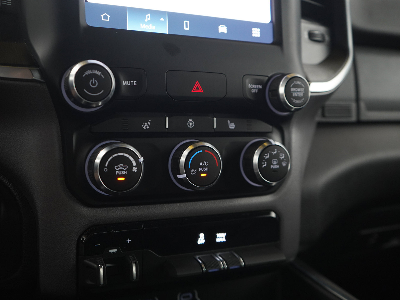 Used 2024 RAM 1500 Big Horn AWD/4WD image 22