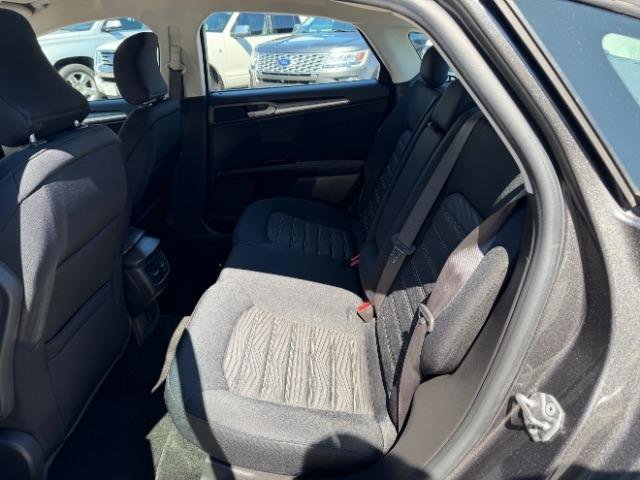 Used 2016 Ford Fusion SE image 28