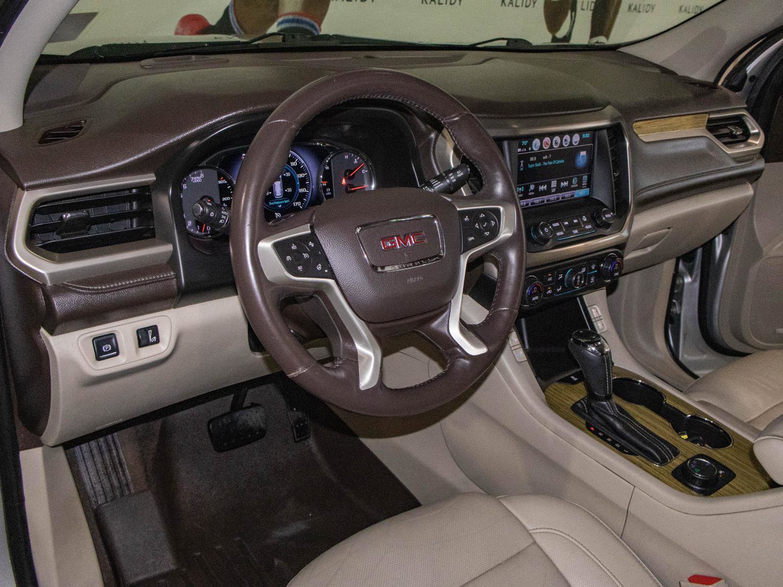 Used 2018 GMC Acadia Denali w/ LPO, Cargo Package FWD image 6