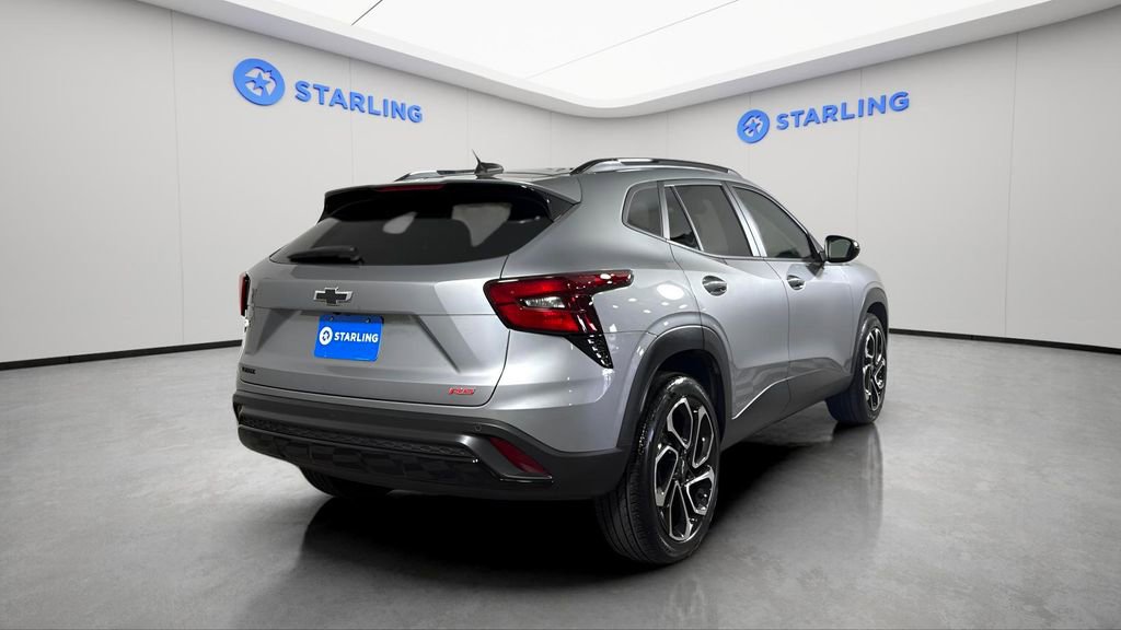 Used 2024 Chevrolet Trax RS w/ Sunroof Package image 8