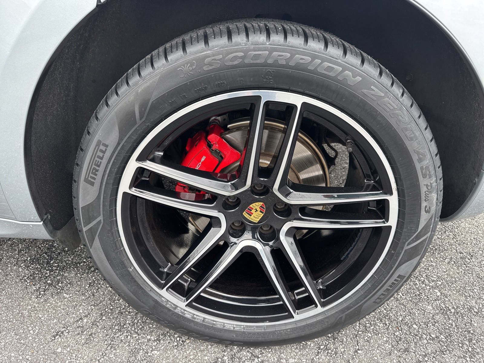 Used 2021 Porsche Macan GTS AWD/4WD image 12