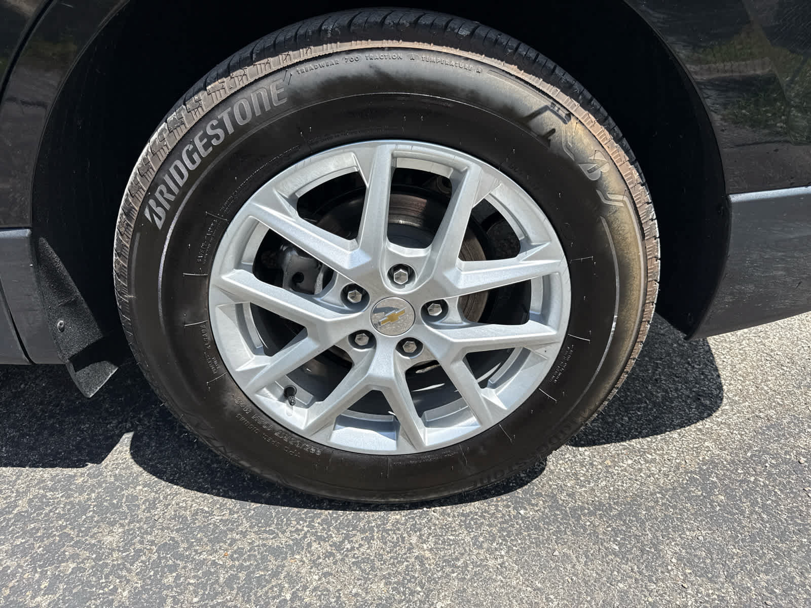 Used 2023 Chevrolet Equinox LT AWD/4WD image 4