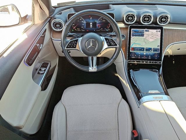 Used 2023 Mercedes-Benz C 300 4MATIC Sedan image 2