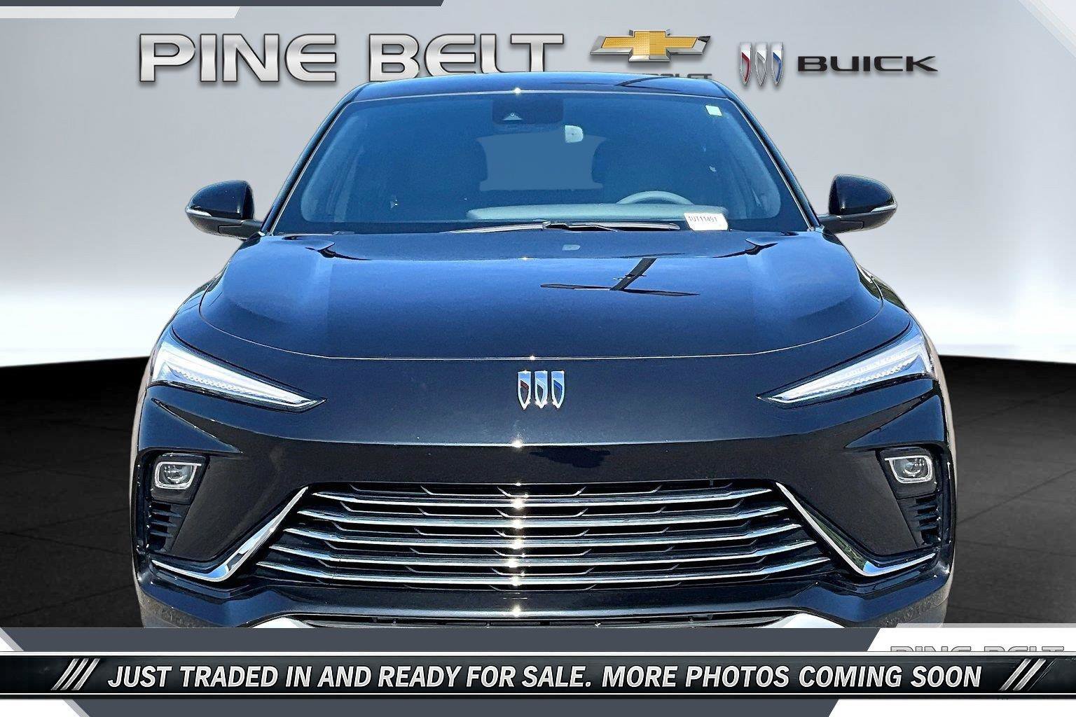 Used 2025 Buick Envista Preferred FWD image 3