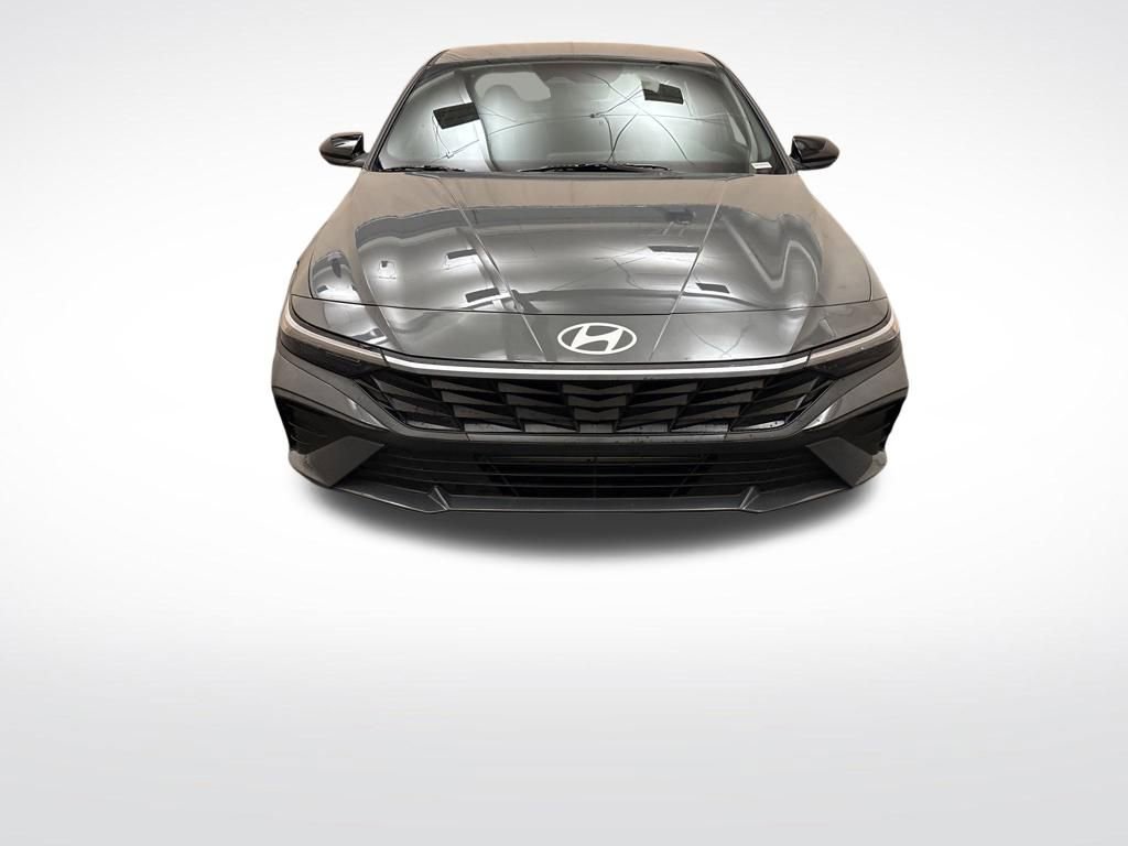 Certified 2026 Hyundai Elantra Sport w/ Cargo Package image 2