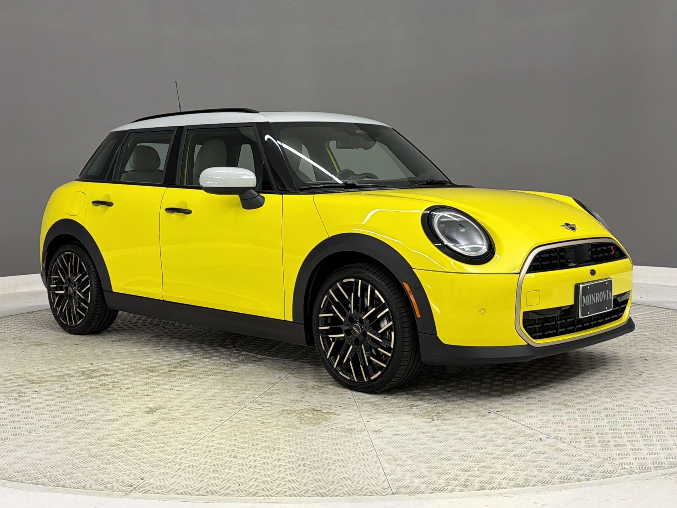 Used 2026 MINI Cooper S FWD image 7