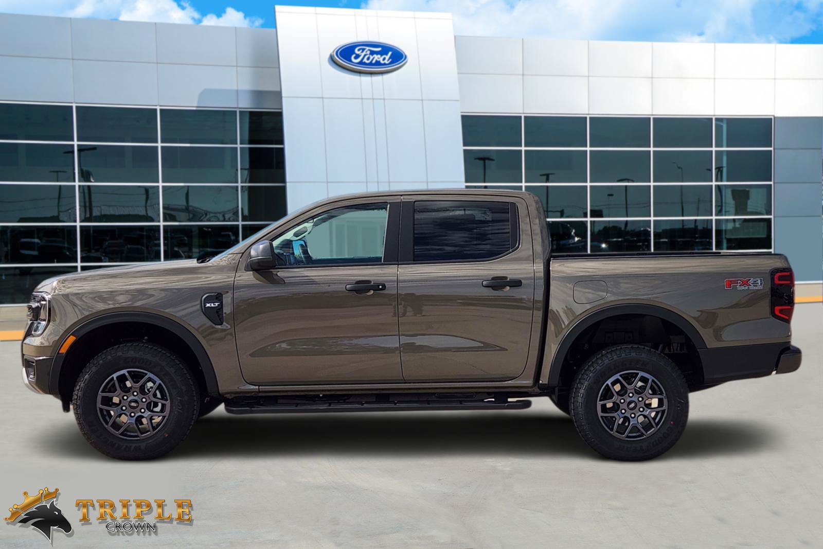 New 2026 Ford Ranger XLT w/ Equipment Group 301A High AWD/4WD image 3
