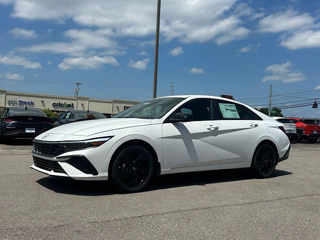 New 2026 Hyundai Elantra SEL Sport FWD image 6