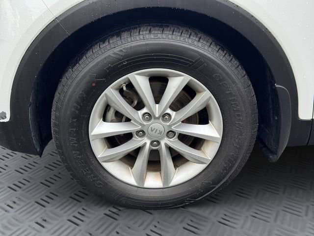 Used 2017 Kia Sorento AWD w/ LX Convenience Package image 28