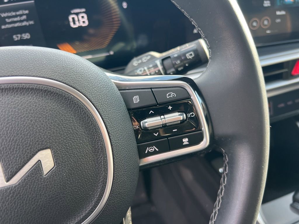 Used 2024 Kia Sorento S image 17