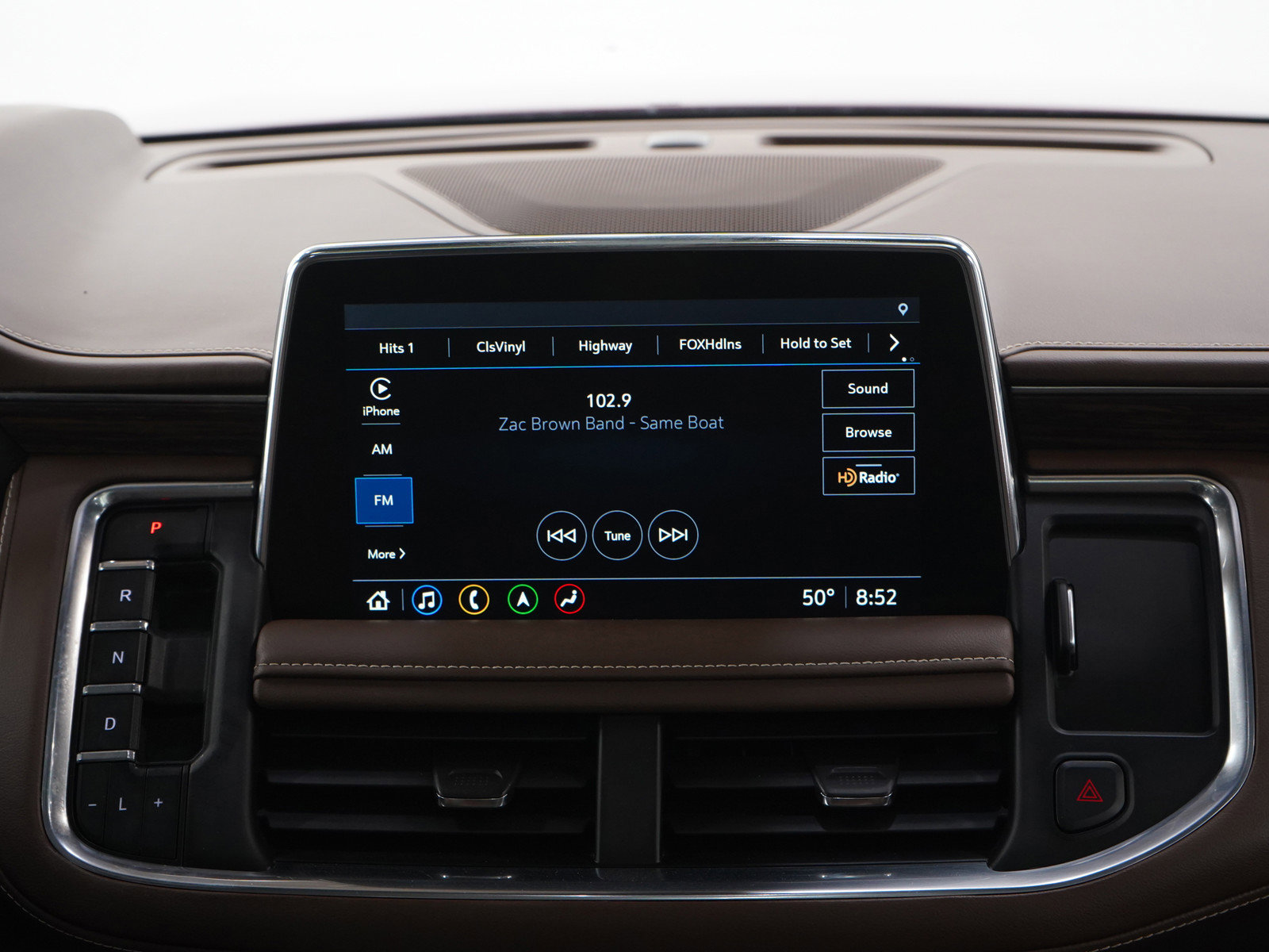 Used 2021 Chevrolet Suburban High Country w/ Premium Package AWD/4WD image 17