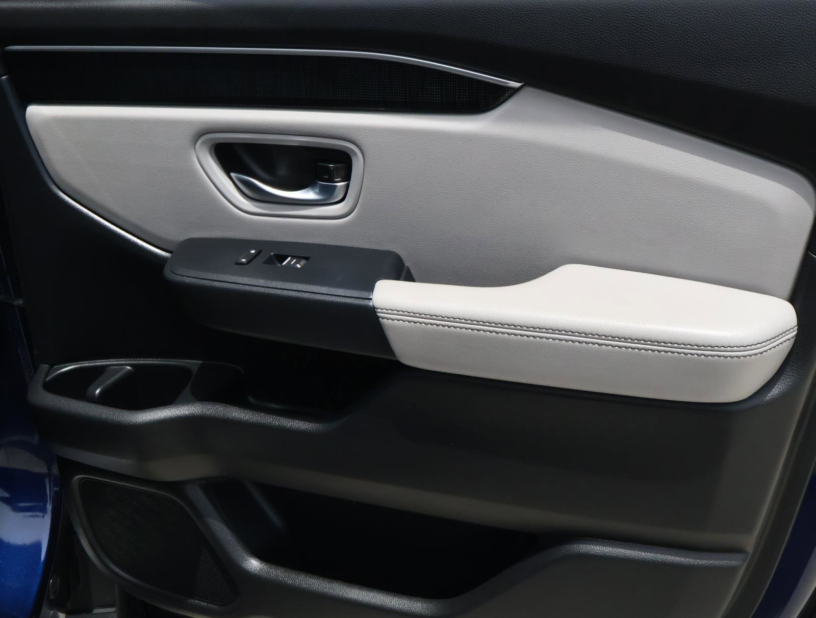 Used 2025 Honda Pilot Elite image 16
