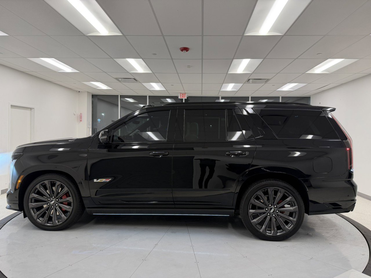 Used 2025 Cadillac Escalade V image 65