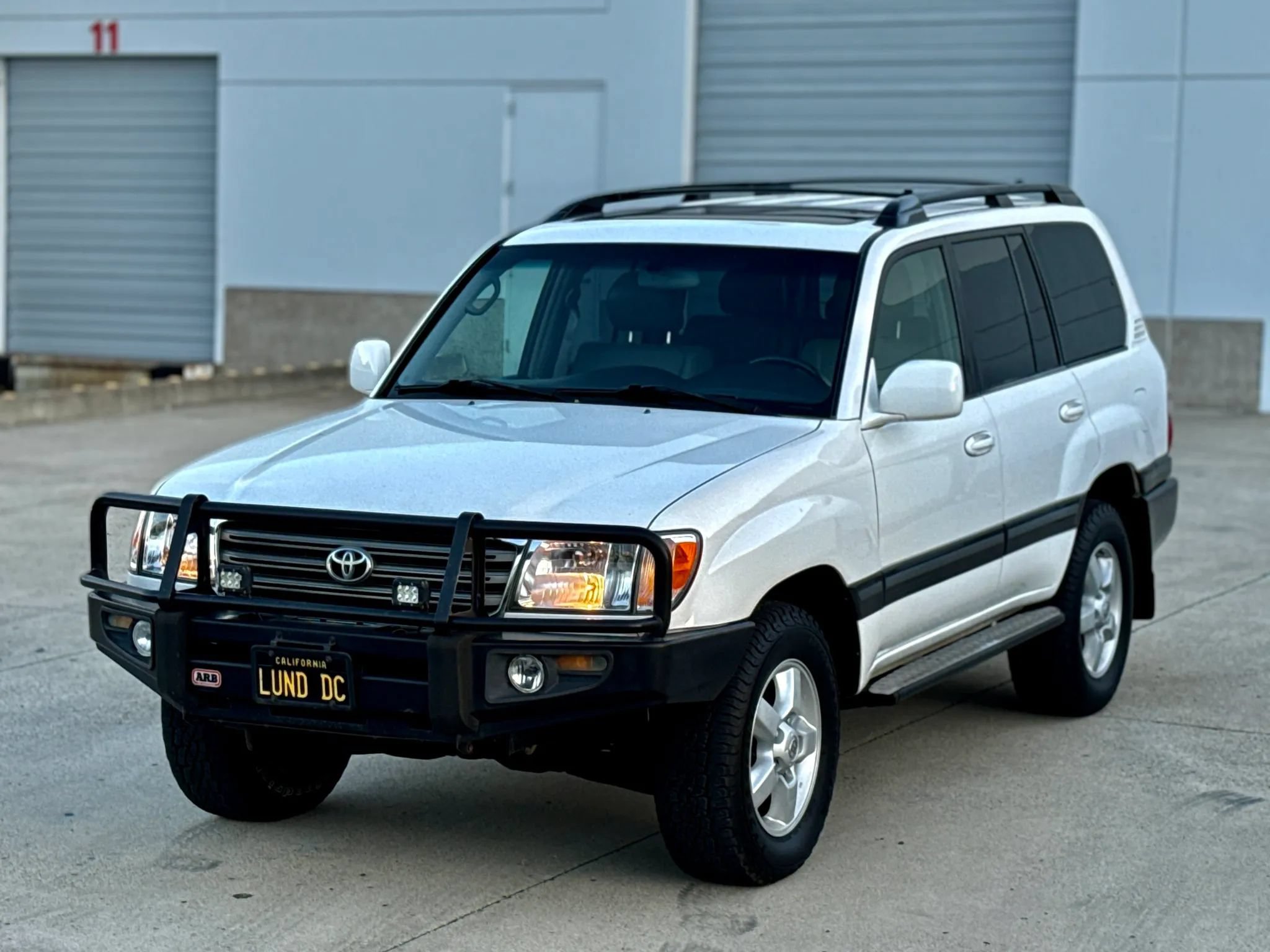 Used 2005 Toyota Land Cruiser w/ Convenience Pkg AWD/4WD image 14