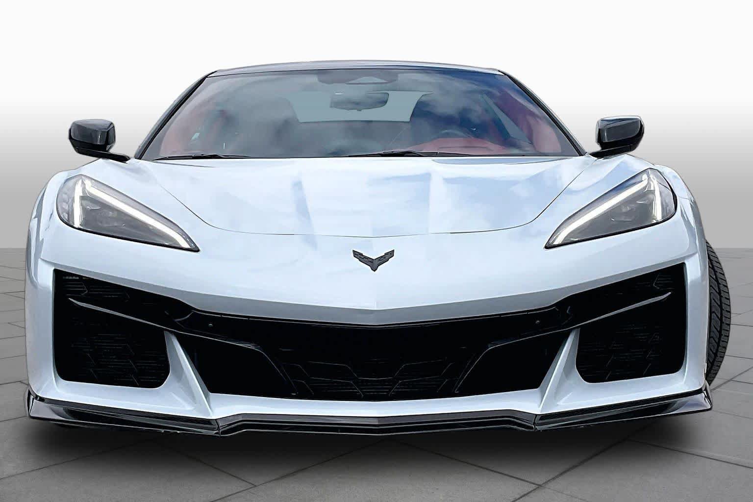 Used 2024 Chevrolet Corvette Z06 RWD image 4