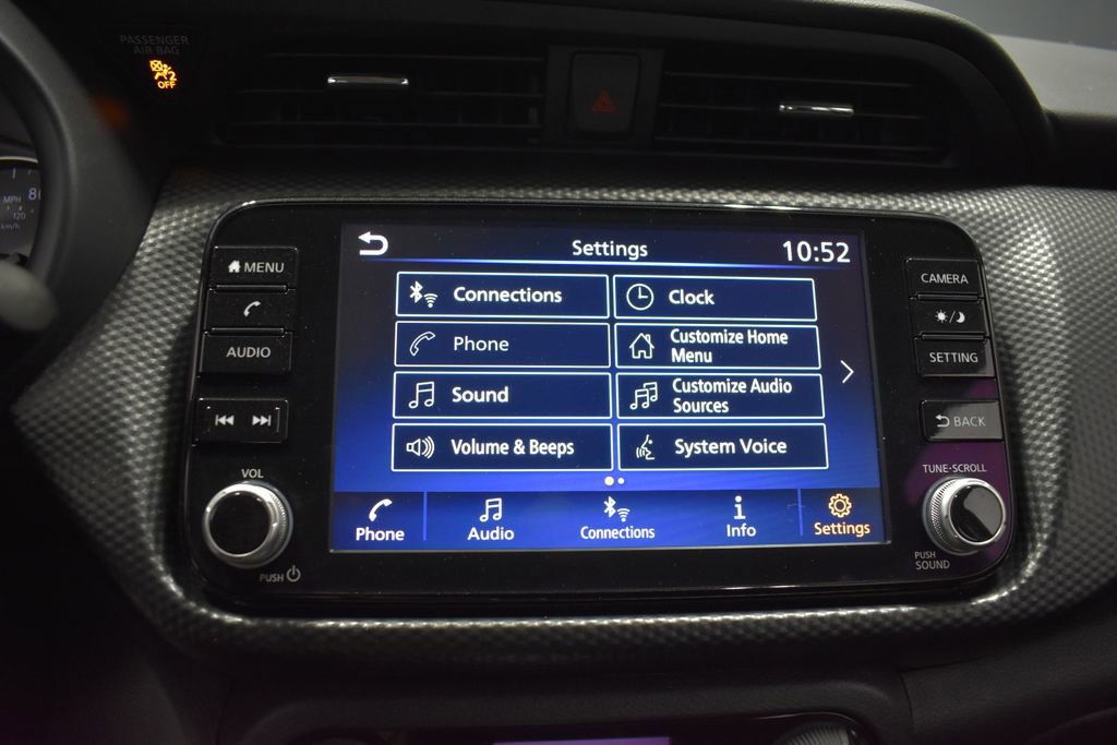 Used 2021 Nissan Kicks SV image 20