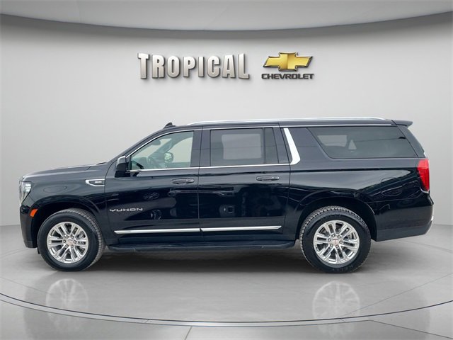 Used 2024 GMC Yukon XL SLT image 2