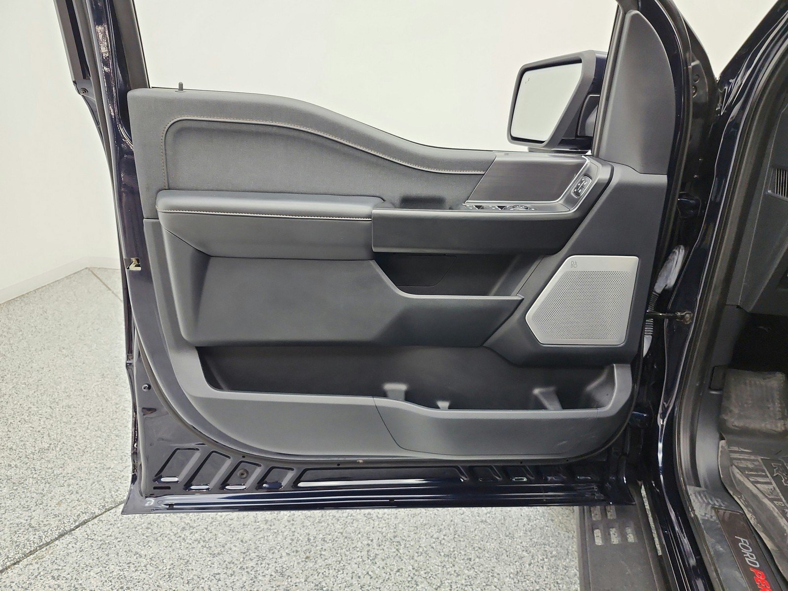 Used 2023 Ford F150 Raptor AWD/4WD image 12