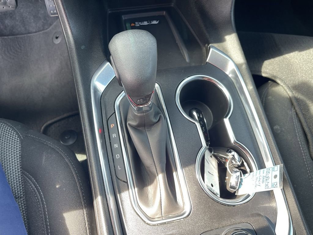 Used 2023 Chevrolet Traverse LT image 19