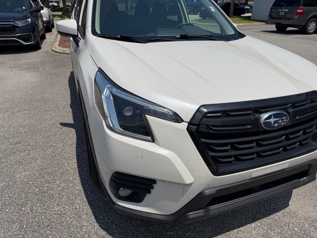 Used 2023 Subaru Forester Premium AWD/4WD image 15