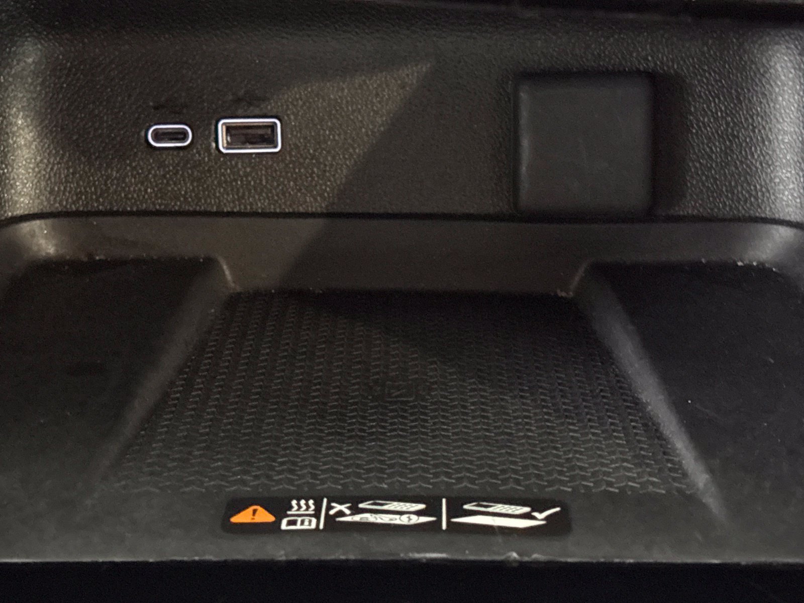 Used 2024 Chevrolet Traverse LT FWD image 26