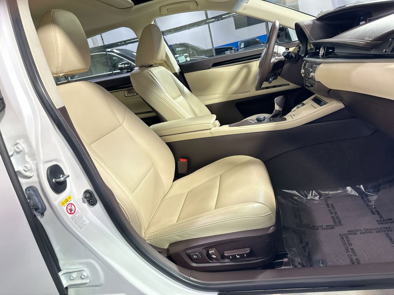 Used 2018 Lexus ES 350 w/ Accessory Package image 34