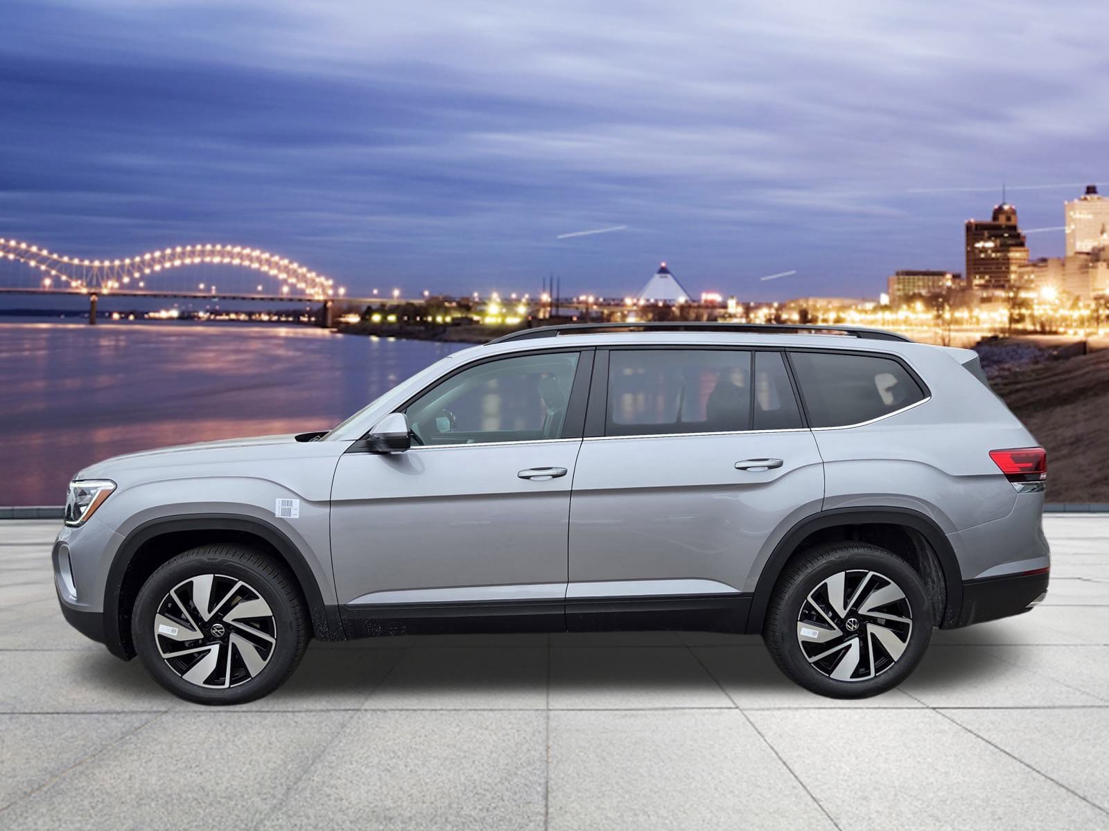 New 2026 Volkswagen Atlas SE FWD image 2