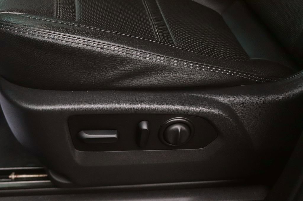 Used 2020 GMC Sierra 2500 Denali w/ Denali Ultimate Package image 18