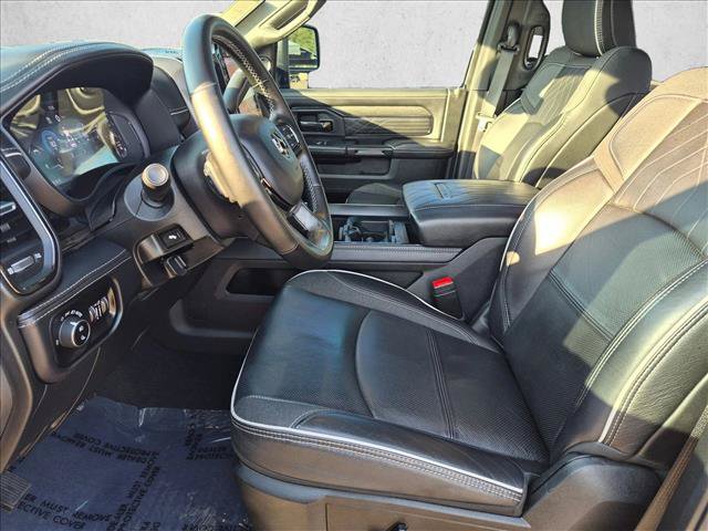Used 2025 RAM 3500 Limited AWD/4WD image 10