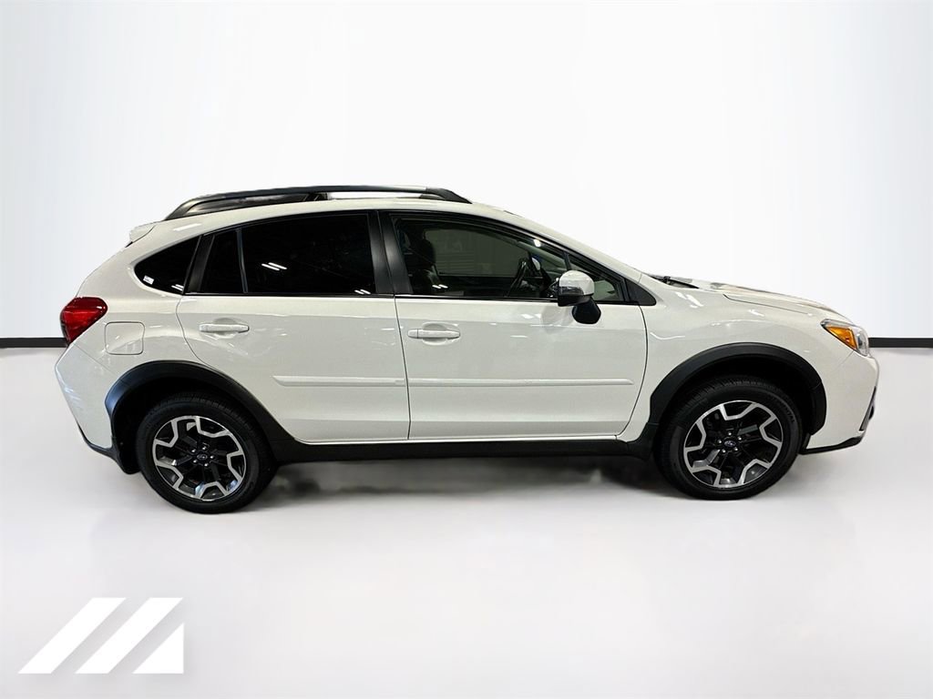 Used 2017 Subaru Crosstrek 2.0i Limited image 4