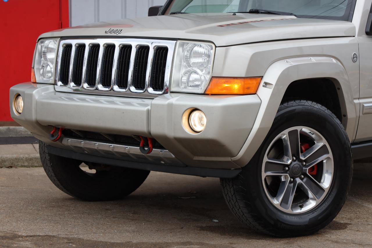 Used 2007 Jeep Commander Limited w/ Trailer Tow Group IV image 4