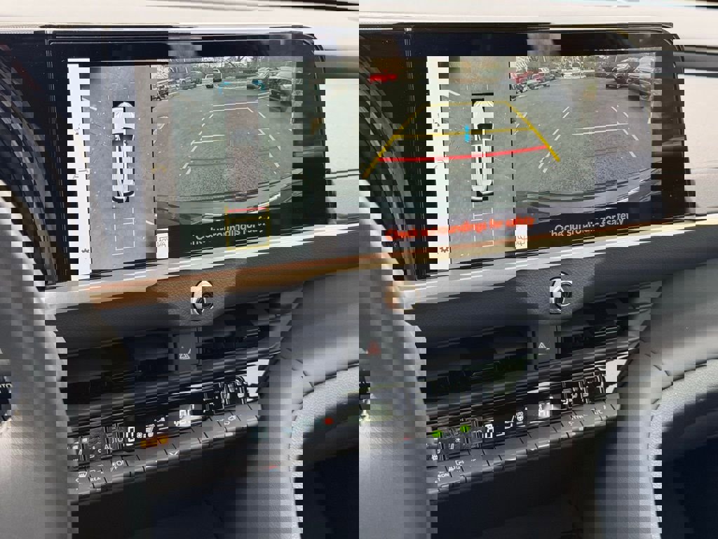 Used 2025 Toyota Crown Signia image 36