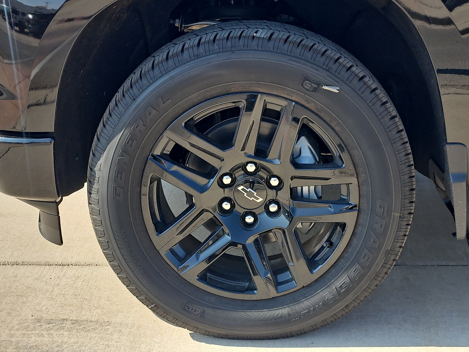 New 2026 Chevrolet Silverado 1500 Custom RWD image 9