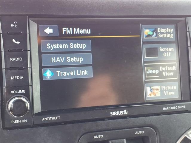 Used 2017 Jeep Wrangler Unlimited Sahara w/ Connectivity Group image 10