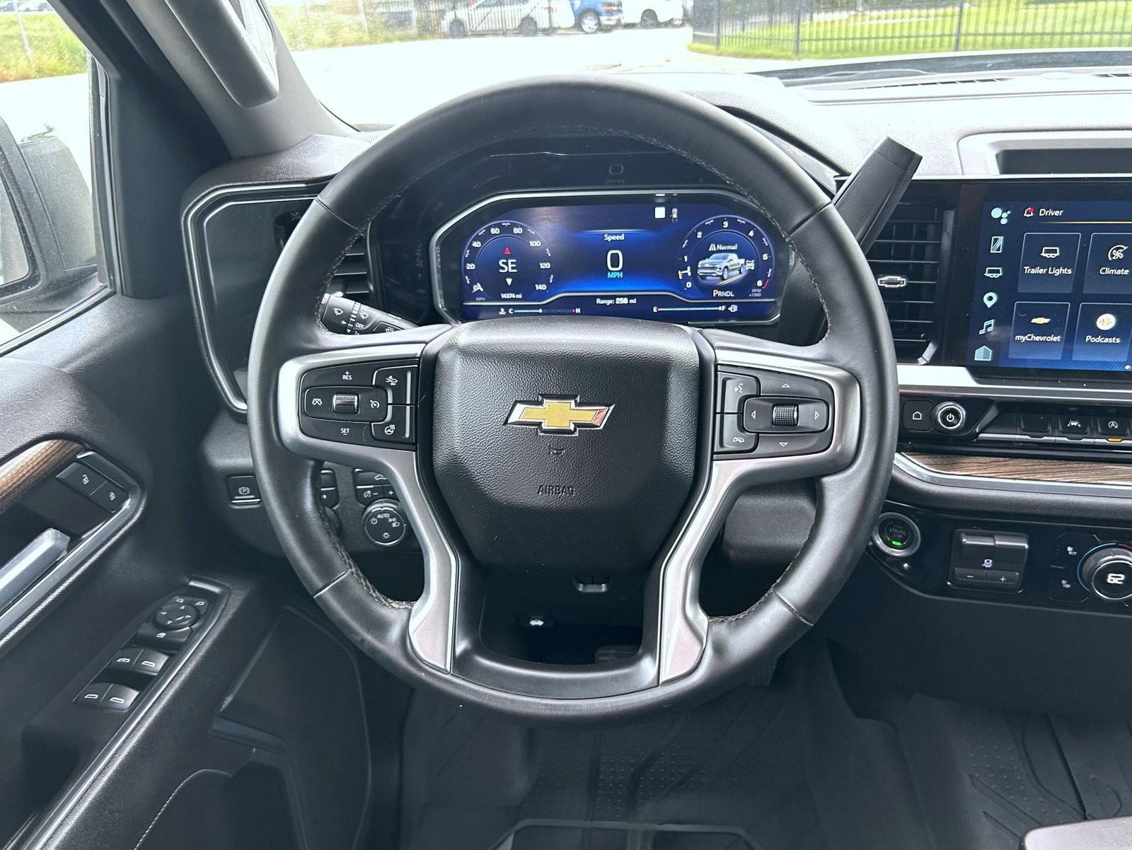 Certified 2023 Chevrolet Silverado 1500 LT AWD/4WD image 11