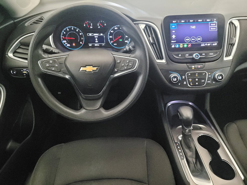 Used 2021 Chevrolet Malibu LT FWD image 22