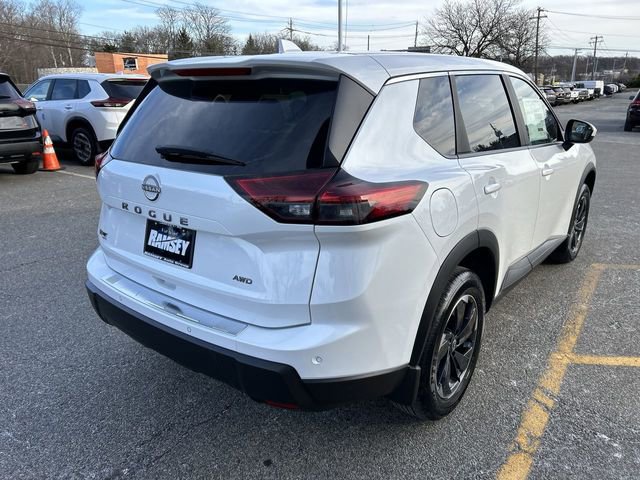 Certified 2025 Nissan Rogue SV image 3