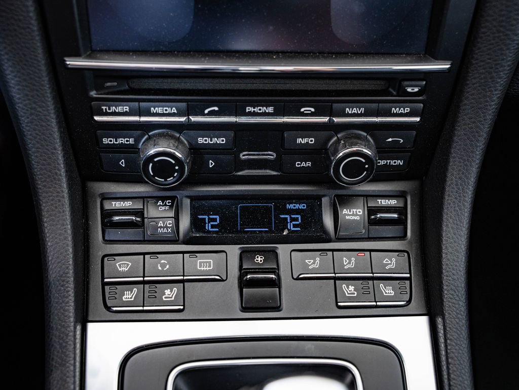 Used 2013 Porsche 911 Carrera 4S image 38