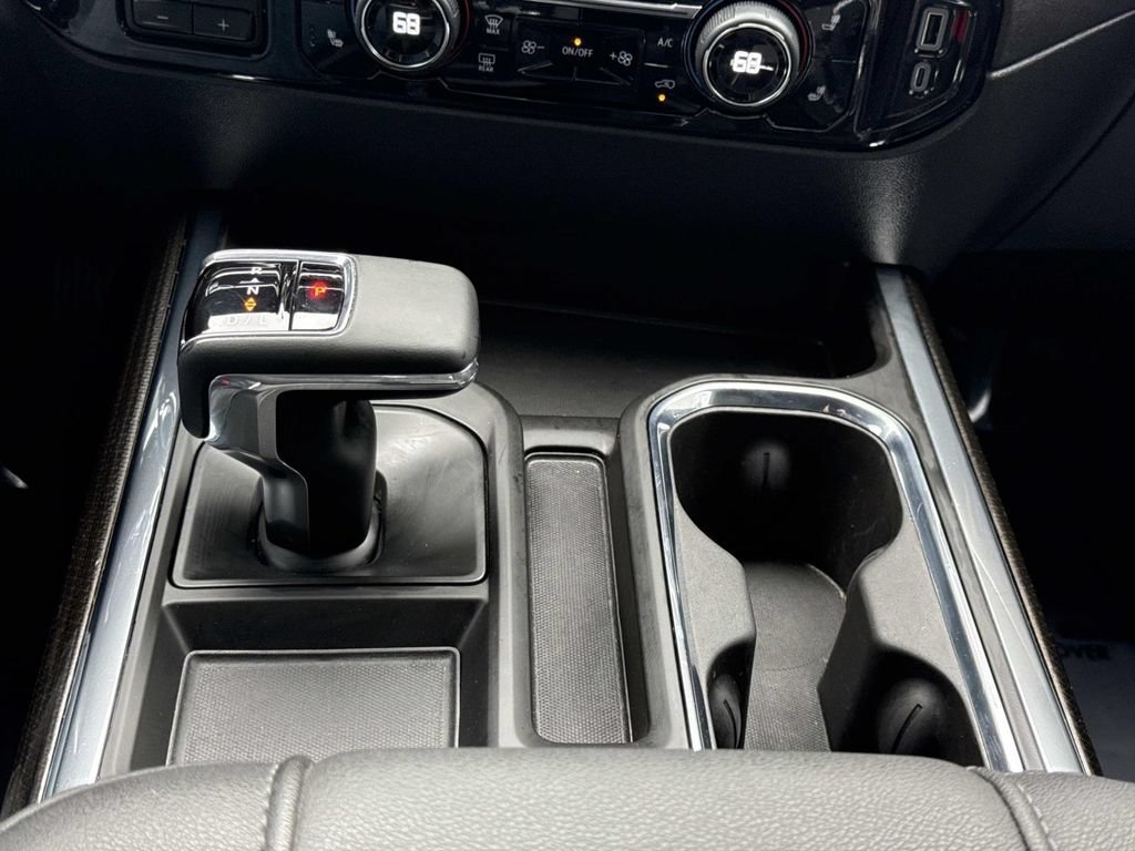 Used 2024 Chevrolet Silverado 1500 LT Trail Boss w/ Convenience Package II AWD/4WD image 7