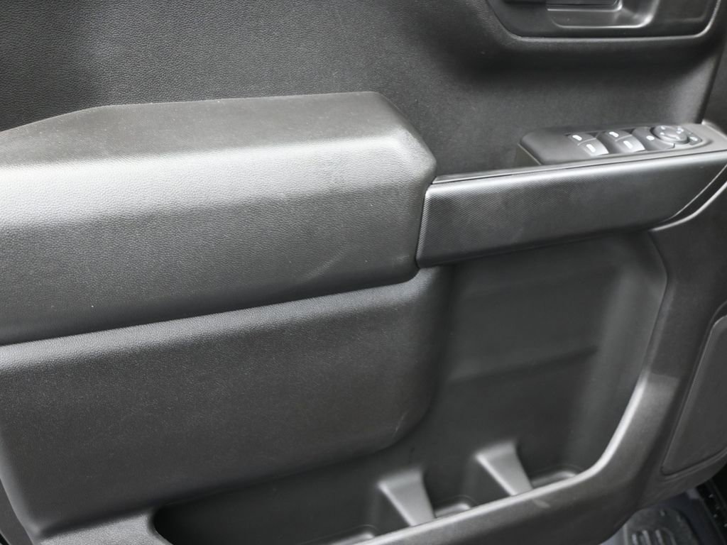 Used 2026 Chevrolet Silverado 1500 Custom image 11