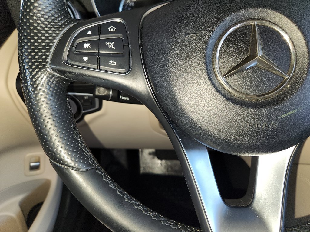 Used 2017 Mercedes-Benz GLC 300 image 25